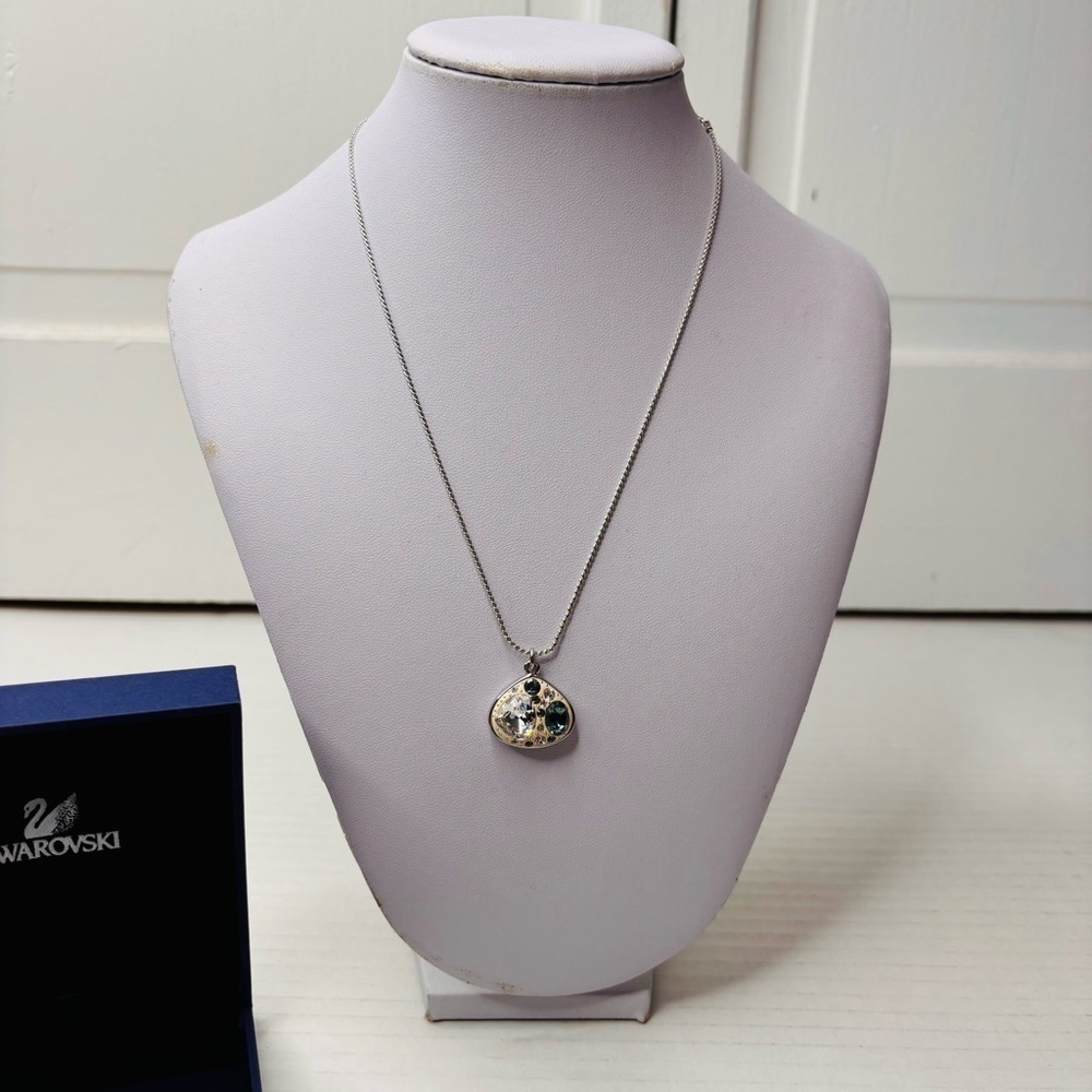 New SWAROVSKI Rhodium Plated Stone Crystal Silver Pendant Necklace